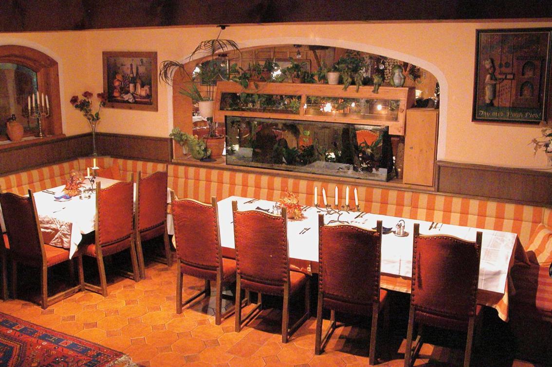 Hotel Restaurant Sidan Schwendau Exteriör bild